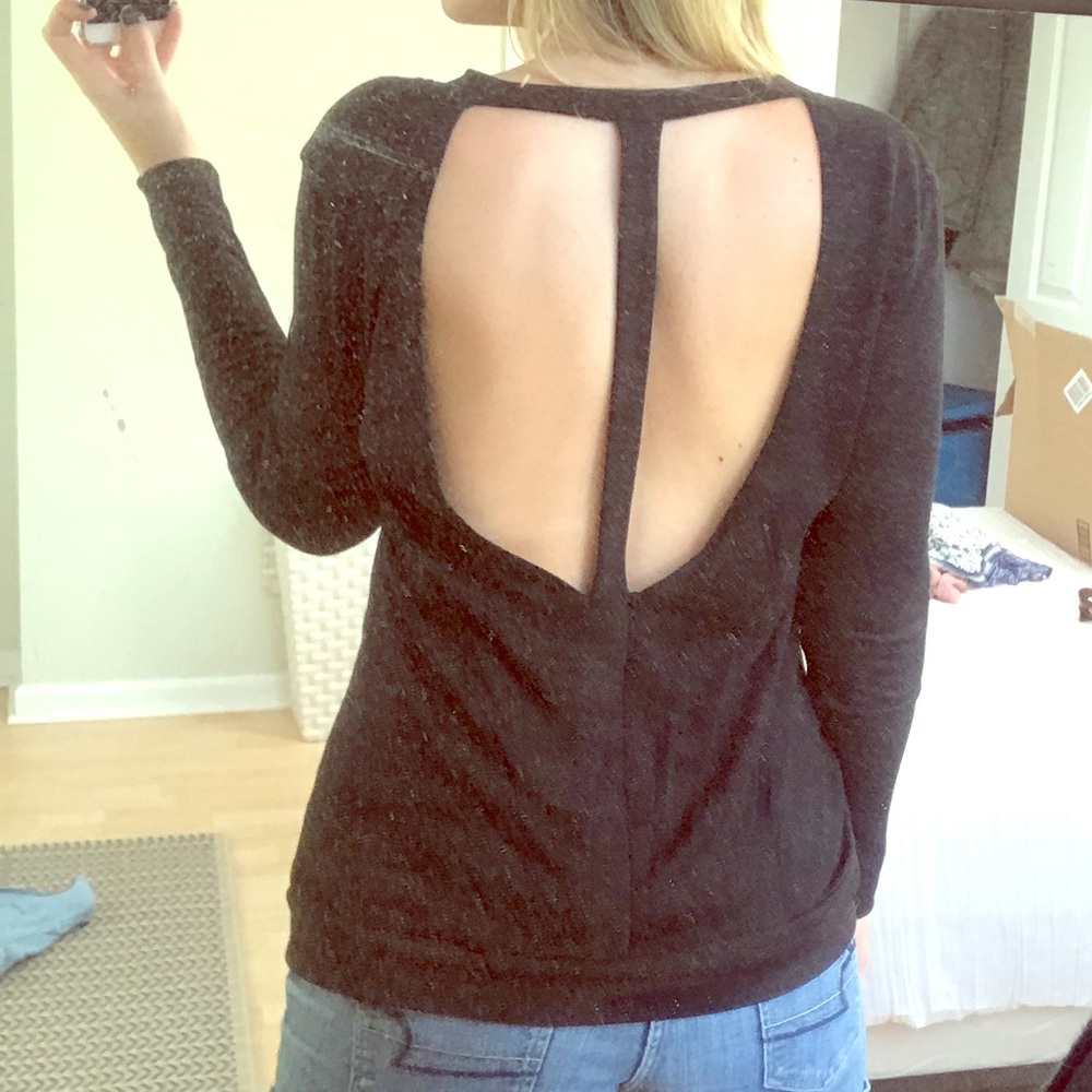 NWOT Tobi cute open back cardigan!! 🖤